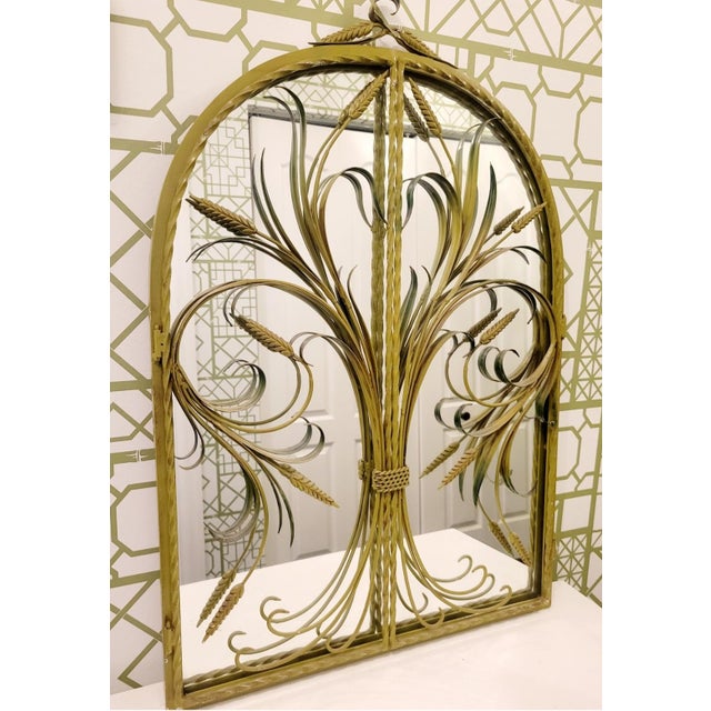 Vintage Lime Green Metal Tole Palm Leaf Sheaf of Wheat Regency Oval Wall Mirror For Sale In West Palm - Image 6 of 9