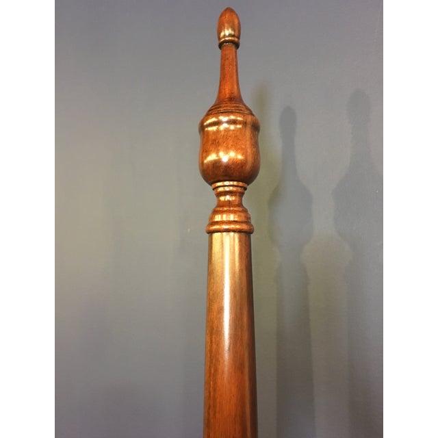 Traditional King Size Mahogany Pencil Post Bed by Leighton Hall - Showroom Sample For Sale - Image 3 of 11