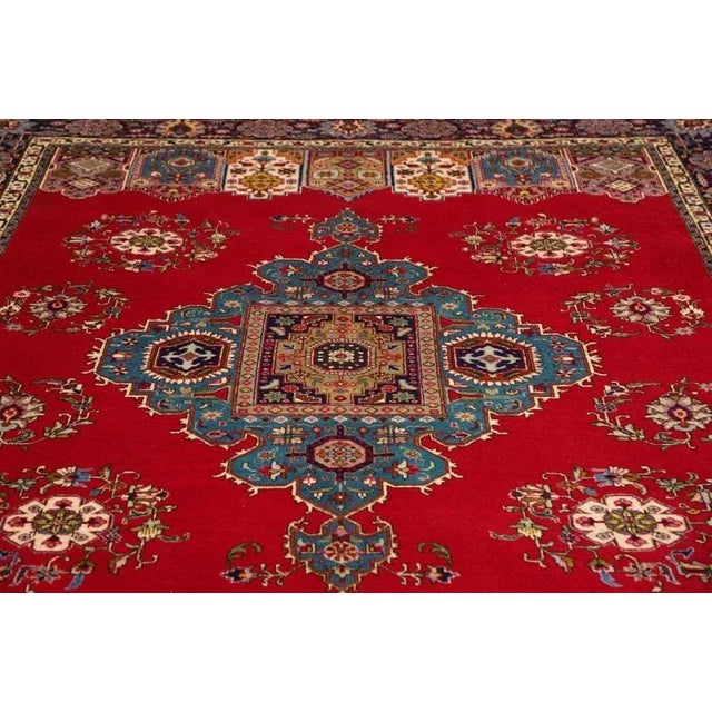 Red Middle Eastern Tabriz Rug in Wool For Sale - Image 8 of 11