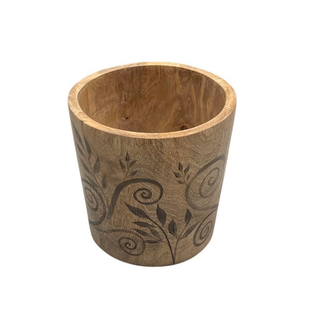 2000 - 2009 Vintage Mid-Century Hand-Carved Teakwood Cache Pot – Etched Botanical Vine Motif For Sale - Image 5 of 12