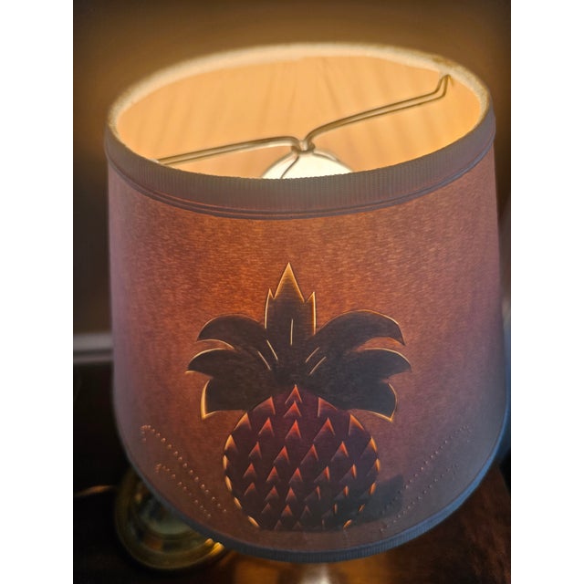 Vintage Brass Adjustable Table Lamp With Classic Pineapple Shade For Sale - Image 9 of 12