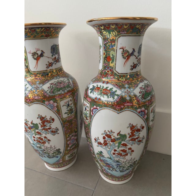 1960s Chinese Porcelain Urns - a Pair For Sale In West Palm - Image 6 of 6