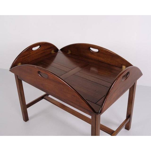 Large Butler Coffee Table in Polished Mahogany with Brass Fittings, 1940 For Sale - Image 9 of 12
