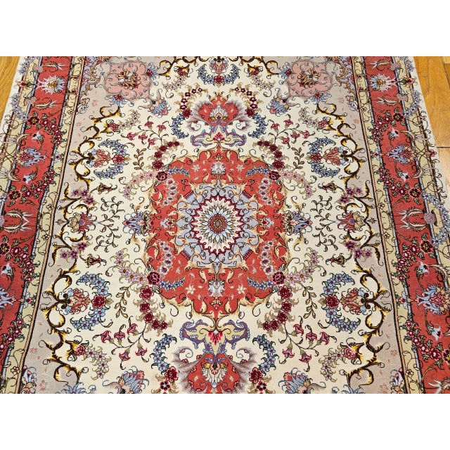 Vintage Persian Tabriz Area Rug, Hand-Knotted Wool & Silk, Floral Pattern, Ivory & Salmon, 5x7 For Sale - Image 10 of 16