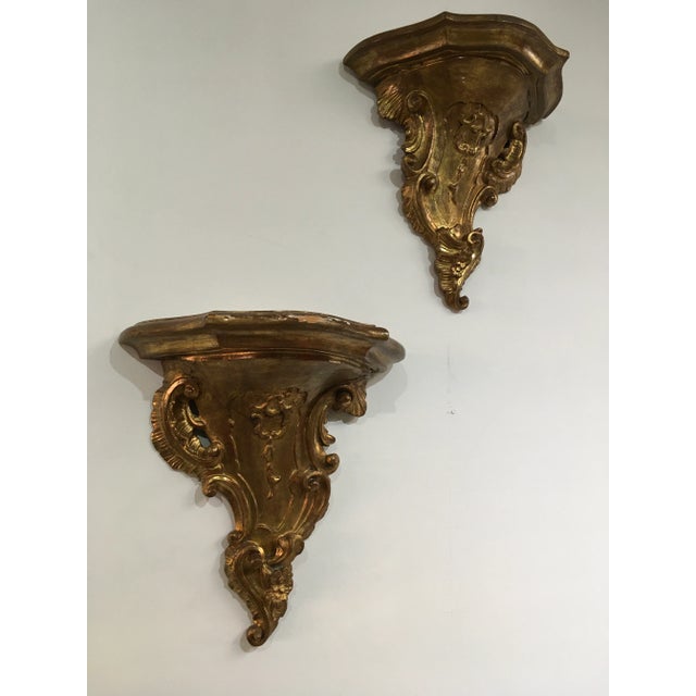 Rococo Pair of 19th Century Italian Rococo Giltwood Wall Shelves With Original Gold Leaf For Sale - Image 3 of 12