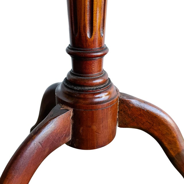 Antique French Neoclassical Mahogany Sunburst Inlaid Oval Side Table With Pierced Brass Gallery, Circa 1900 For Sale - Image 13 of 14