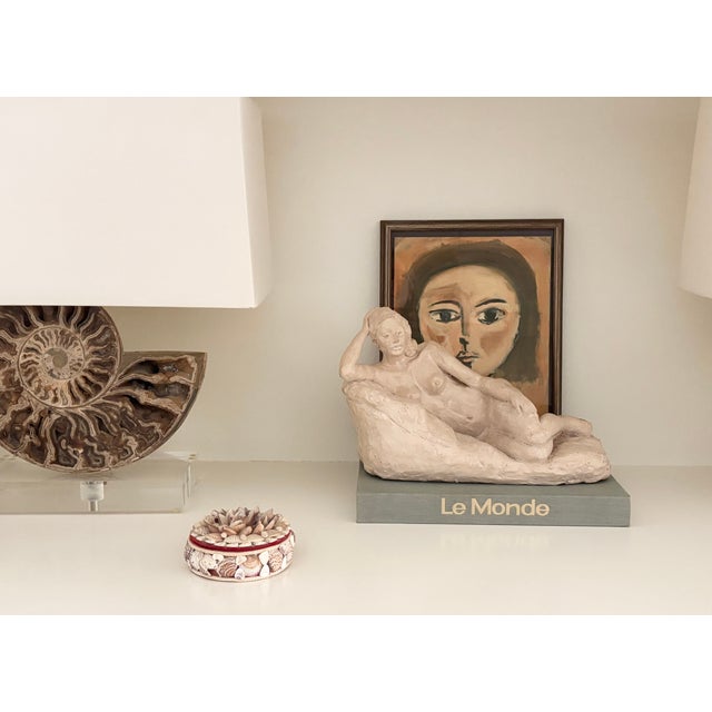 Vintage Palm Beach / Coastal Style Round Shell Encrusted Lidded Box For Sale - Image 4 of 12