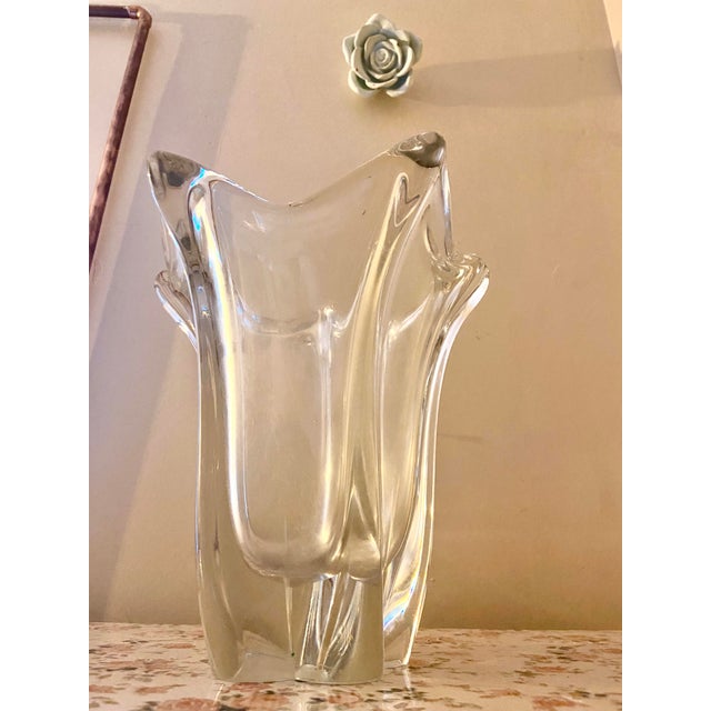 1970s Vintage Daum France Sculpturallarge Crystal Vase – Mid-Century Modern Organic Design For Sale - Image 5 of 5