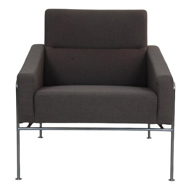 3301 Lounge Chair in Grey Fabric by Arne Jacobsen, 1990s For Sale