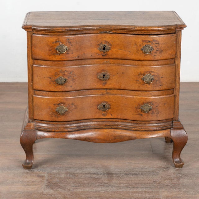 Rococo Late 18th Century Small Danish Rococo Chest of Three Drawers For Sale - Image 3 of 11