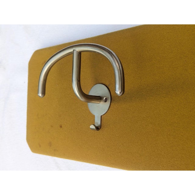 1960s Wall Coat Rack in Mustard-Colored Wool and Nickel Plated Metal by Sergio Mazza for Artemide, 1960s For Sale - Image 5 of 11