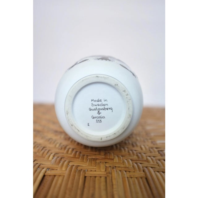 White 1960s Stig Lindberg Ceramic Grazia Vase For Sale - Image 8 of 10