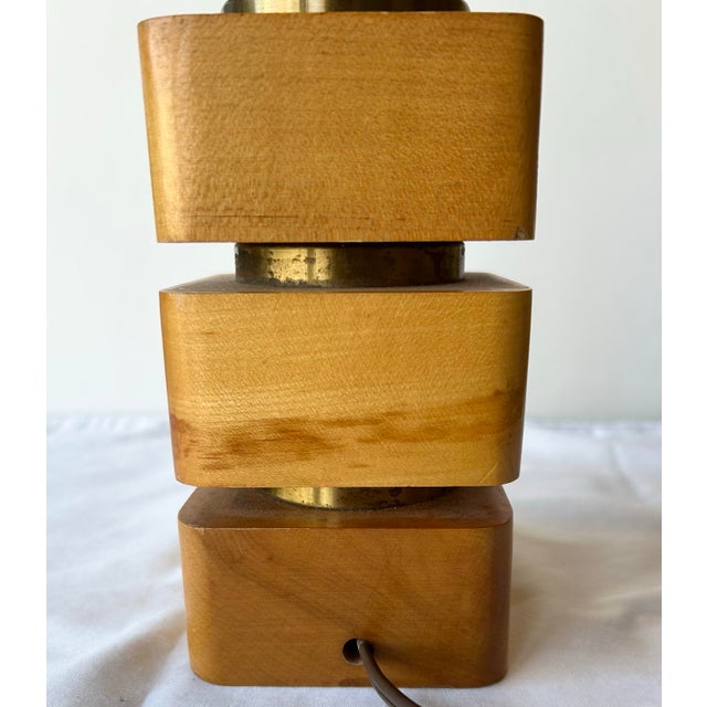 Mid 20th Century Mid 20th Century Stacked Wood and Brass Table Lamp For Sale - Image 5 of 8