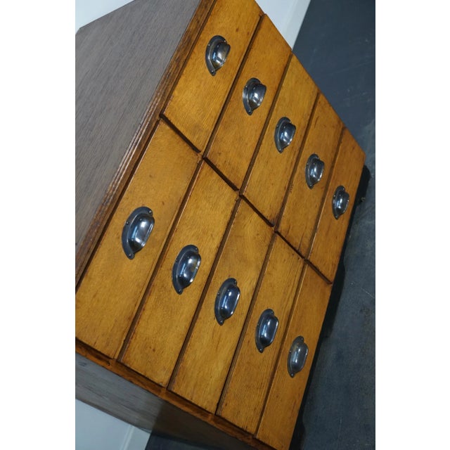 Industrial Mid-20th Century German Oak Pine Apothecary Cabinet or Bank of Drawers For Sale - Image 3 of 14