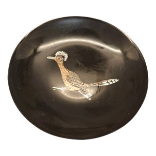 Vintage Couroc of Monterey California Black Inlaid Road Runner Shallow Bowl - Mid Century For Sale