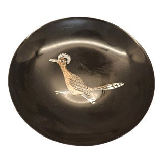 Vintage Couroc of Monterey California Black Inlaid Road Runner Shallow Bowl - Mid Century For Sale