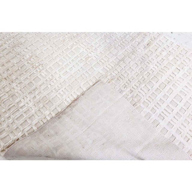 Off-white Contemporary Geometric High Low Knotted Rug by Doris Leslie Blau For Sale - Image 8 of 8