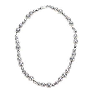Vintage 22-Inch Mexican Sterling Silver Graduated Bead Necklace For Sale