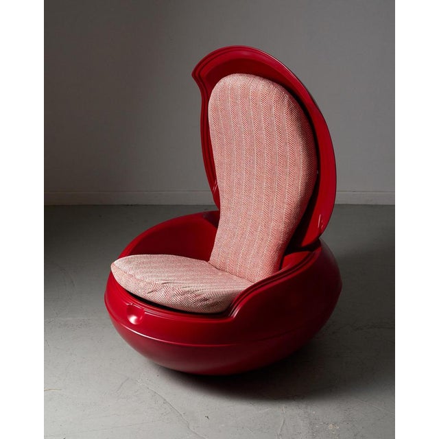 Red garden egg by Peter Ghyczy. Iconic space age piece in quite perfect condition. This piece is attributed to the...