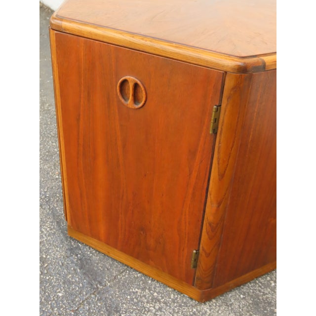 Lane Hexagon Mid Century Modern Nightstand Side End Lamp Table Bar Commode 6315 For Sale - Image 18 of 18