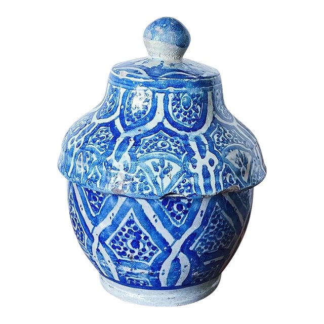 Antique Blue and White Lidded Pottery Jar For Sale