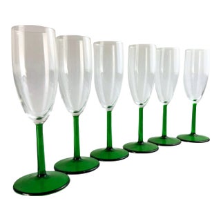 Vintage Luminarc Durand France Emerald Green Champagne Flute Wine Glasses- Set of 6 For Sale