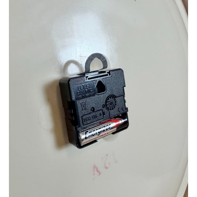 Large Industrial Bakelite Factory Wall Clock from Pragotron, 1960s For Sale - Image 16 of 18