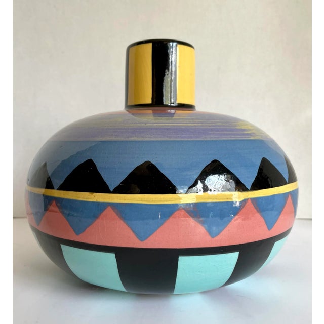 Ceramic Postmodern Memphis Vohann of California Hand-Painted Vase For Sale - Image 7 of 11