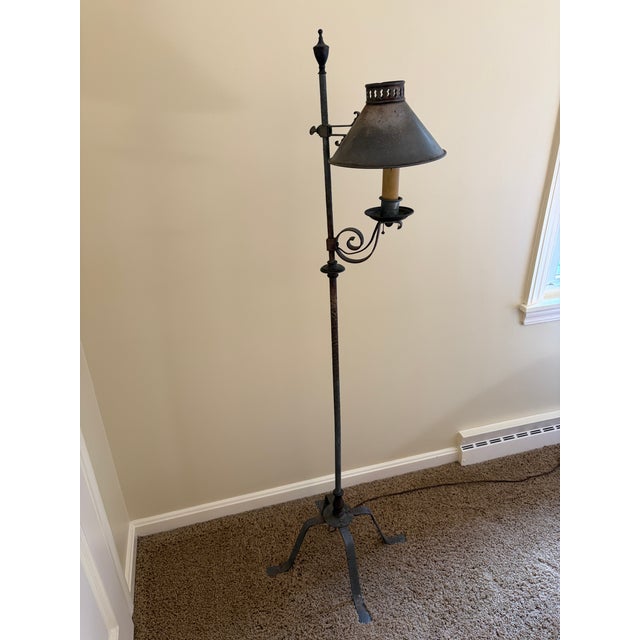 French Country Early 20th Century Forged Iron Adjustable Colonial Floor Lamp For Sale - Image 3 of 14