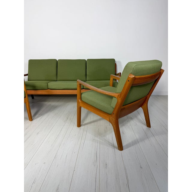 Ole Wanscher Senator Three-Seater Sofa and Lounge Chairs in Teak by Ole Wanscher for France & Søn, 1960s, Set of 3 For Sale - Image 4 of 13