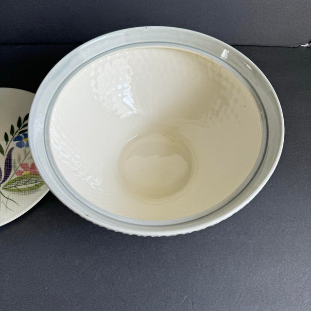 Gray Red Wing Pottery Country Garden Decorative Bowl Casserole Serving Dish With Lid MCM Attributed For Sale - Image 8 of 10