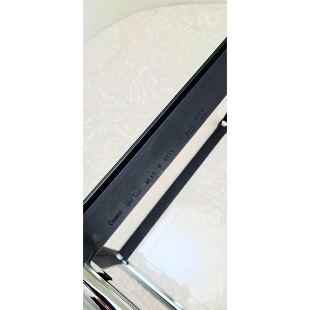Cassina Lc10 Table en Tube Basse Coffee Table Glass Top Chrome Legs Black Base Le Corbusier Pierre Jeanneret Charlotte Perriand For Sale - Image 10 of 13