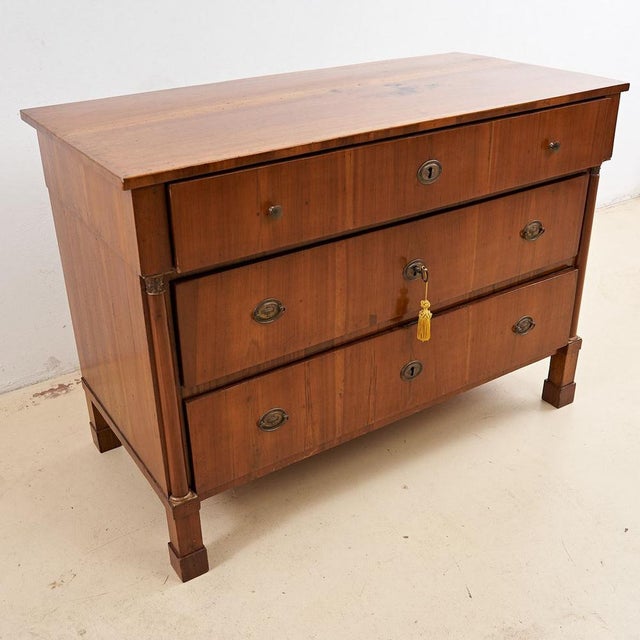 Veneered empire chest of drawers height: 85 width: 120 depth: 58 additional information style: antique production period:...