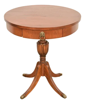 Baker Furniture Style Georgian Carved Walnut Pedestal Drum Side Table or Tea Table, Circa 1960s