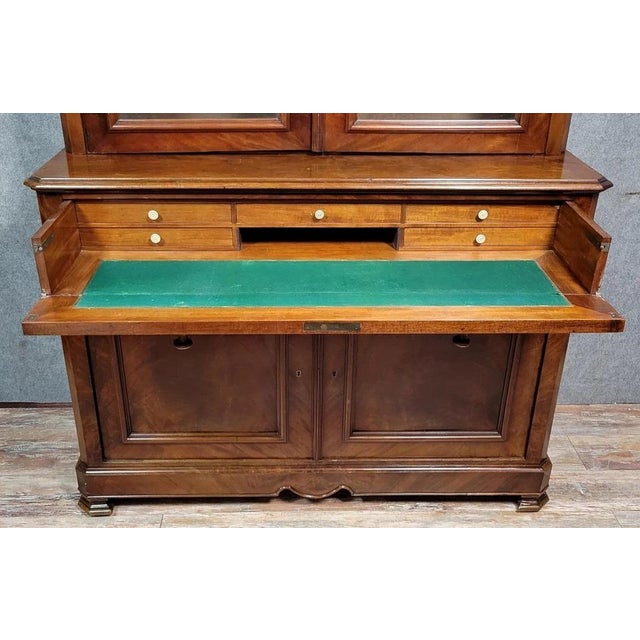 Louis Philippe Mahogany Display Bookcase with Secretary, 1830 For Sale - Image 5 of 13