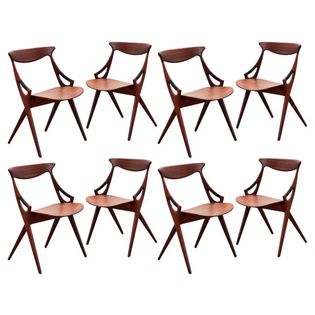 Model 71 Dining Chairs by Arne Hovmand Olsen for Mogens Kold, 1960s, Set of 4 For Sale