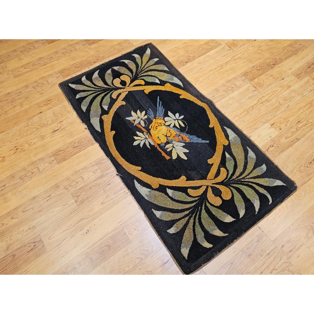 Vintage American Hand Hooked Rug, Bird on a Tree Branch Design, Folk Art Tapestry, 3x5 For Sale In Chicago - Image 6 of 15