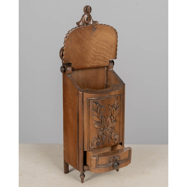 French Provencal Walnut Boxes, Set of 2 For Sale In Orlando - Image 6 of 7