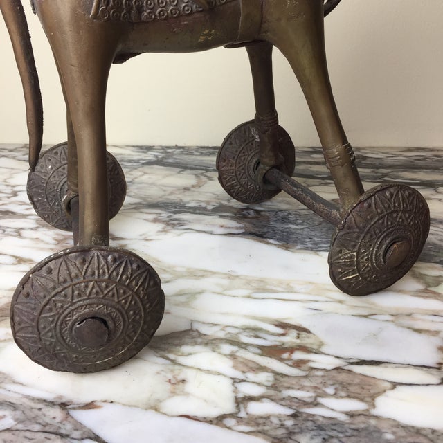 1940s Vintage Bronze Statue of King on Horse For Sale - Image 5 of 9