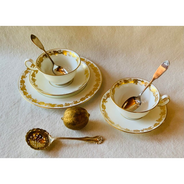 Ceramic 1980s Wedgwood "Whitehall" Bone China Teacup Pair With 8" Plate For Sale - Image 7 of 11