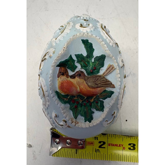 Vintage Hand-Painted Chalkware Egg With Robin Bird Motif For Sale In Indianapolis - Image 6 of 9