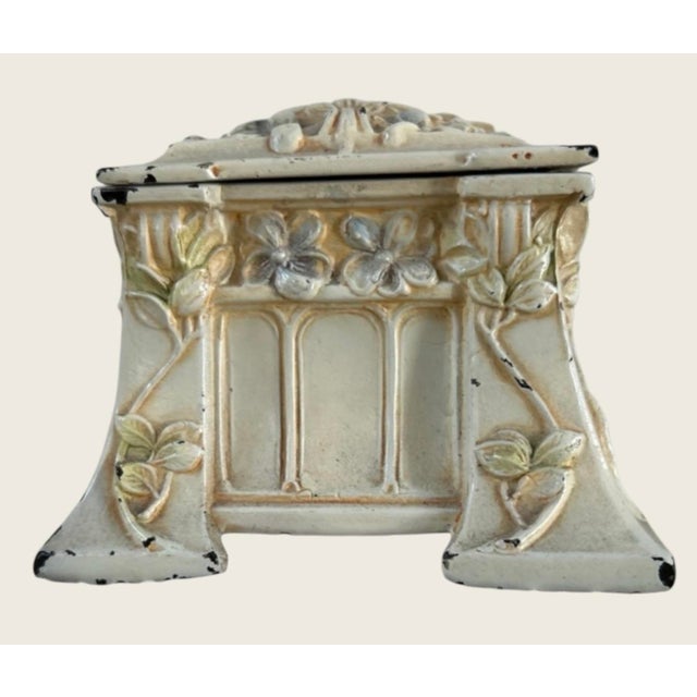 Art Nouveau Antique Art Nouveau Jewelry or Trinket Box With Floral Decoration For Sale - Image 3 of 7