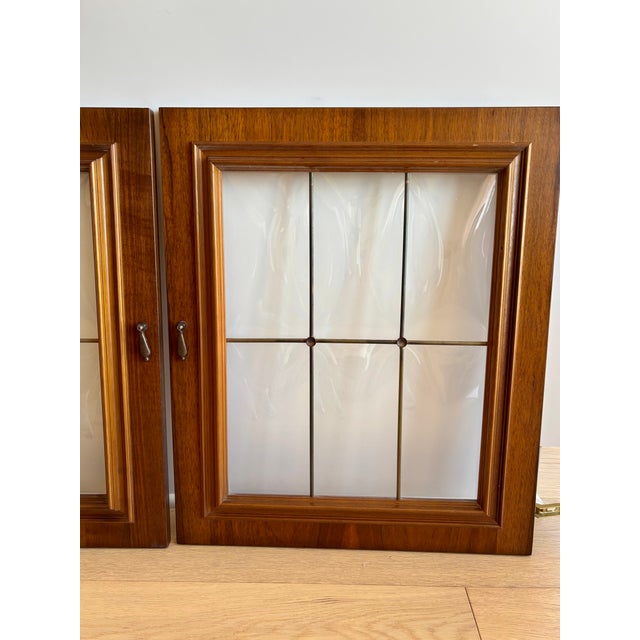 English Vintage 70s Pair of Walnut and Convex Leaded Clear Glass Cabinet Doors For Sale - Image 3 of 18