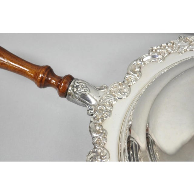 Vintage English Victorian Silver Plated Covered Chafing Dish Serving Platter For Sale In Philadelphia - Image 6 of 15