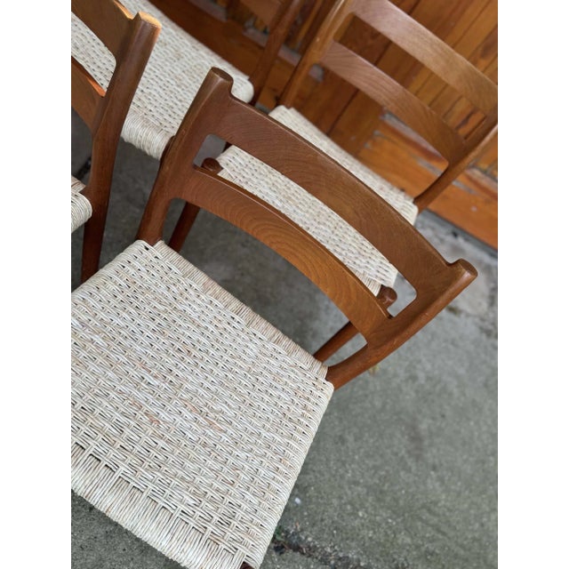 1950s Mid-Century Danish Chairs Model 84 by Niels O. Møller for J.L. Møllers, 1960s, Set of 6 For Sale - Image 5 of 10