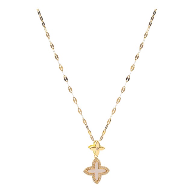Golden Clover Diamond Chain Necklace For Sale