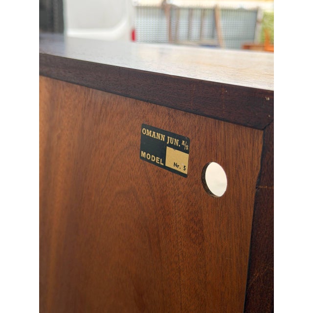 Omann Jun Møbelfabrik Rosewood Display Bookcase Omann Jun Denmark 1960s For Sale - Image 4 of 10