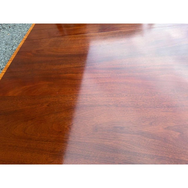 Wood Vintage Regency Style Cross Banded Mahogany Dining Table With 2 Leaves by Biggs Furnture For Sale - Image 7 of 18