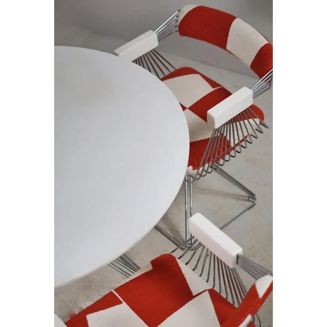 1970s Vintage Dining Table and Swivel Chair Set by Rudi Verelst for Novalux, 1974, Set of 5 For Sale - Image 5 of 9