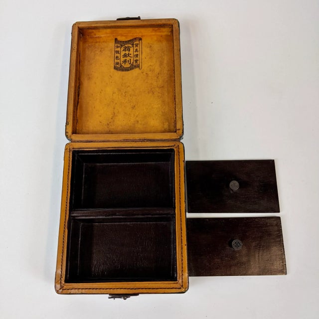 Animal Skin 20th Century Hand Painted Leather Jewelry Box For Sale - Image 7 of 8